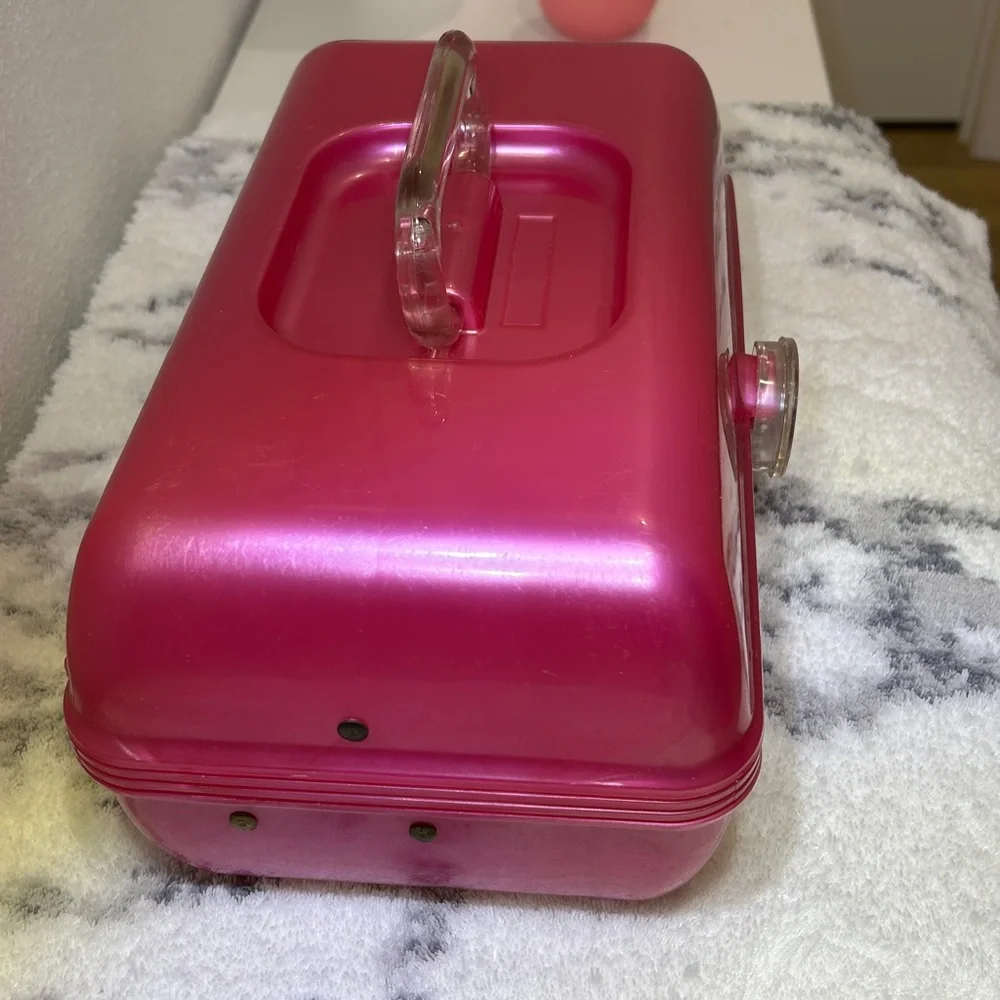 Y2K Vintage Pink Caboodle Makeup / Travel Case. Made in USA